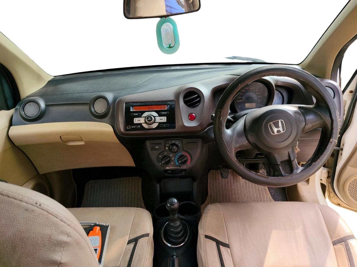 2013 Honda Amaze 1.2L I-VTEC EX, CNG, Manual, 1,75,729 km, interior