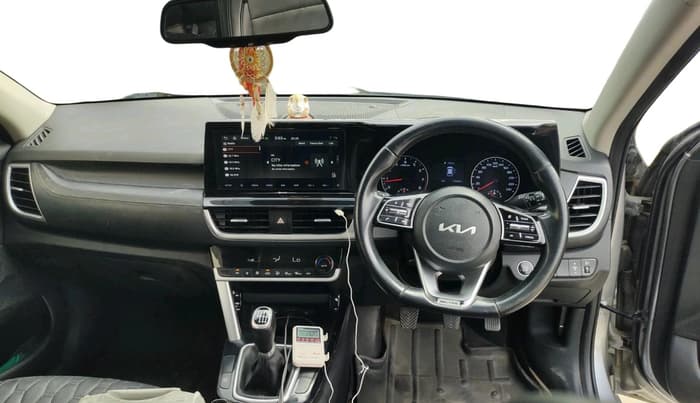2021 KIA SELTOS HTX ANNIVERSARY EDITION 1.5 PETROL, Petrol, Manual, 1,36,890 km, interior