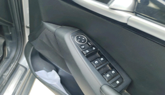 2021 KIA SELTOS HTX ANNIVERSARY EDITION 1.5 PETROL, Petrol, Manual, 1,36,890 km, interior