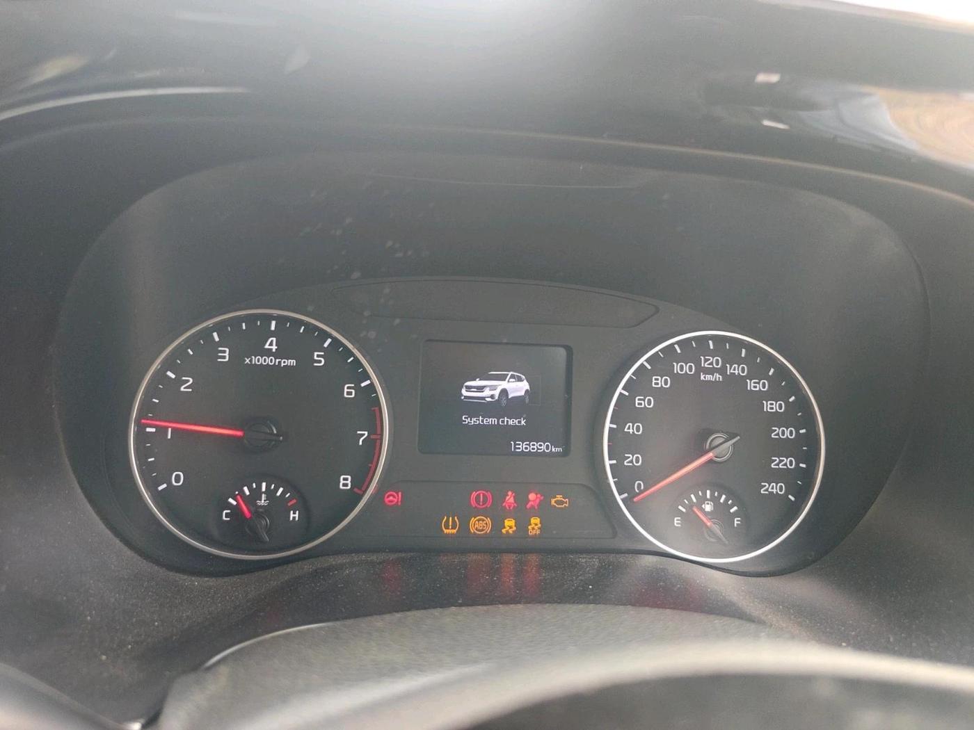 2021 KIA SELTOS HTX ANNIVERSARY EDITION 1.5 PETROL, Petrol, Manual, 1,36,890 km, interior