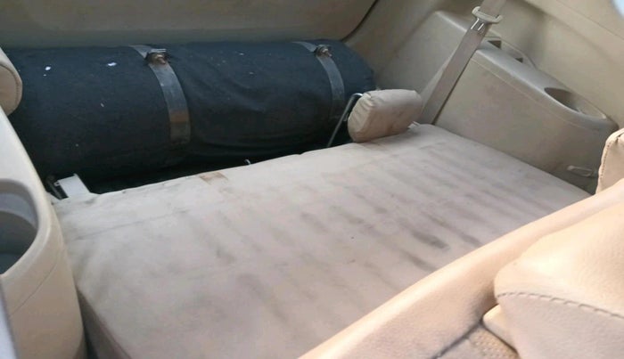 2014 Maruti Ertiga ZXI, CNG, Manual, 81,392 km, interior