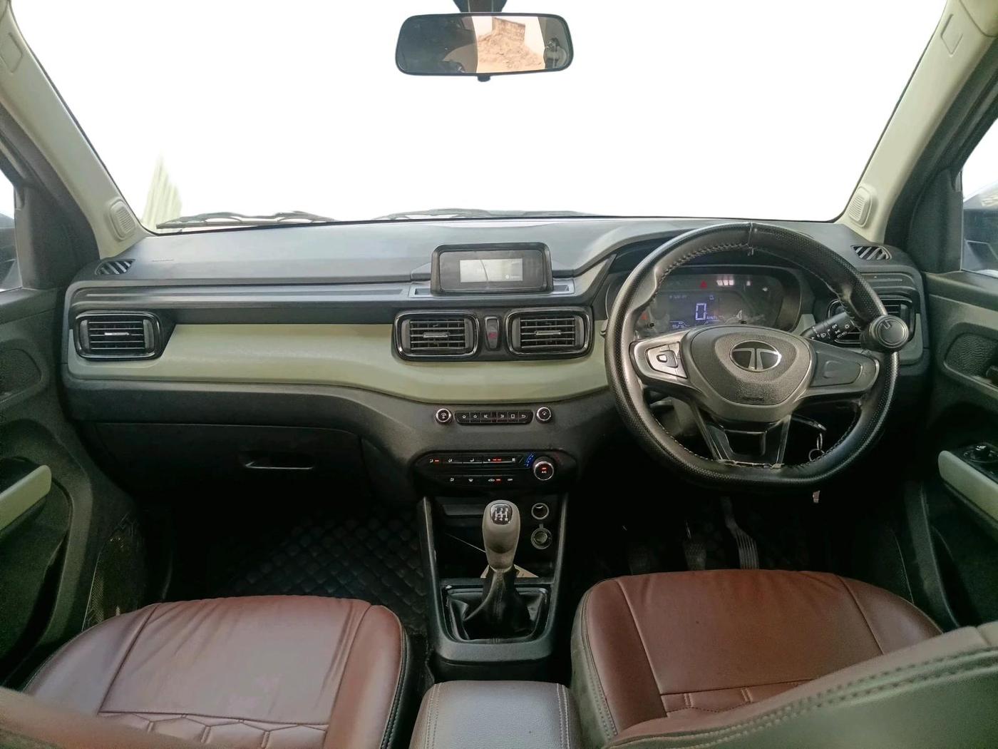2024 Tata PUNCH ADVENTURE MT CNG , CNG, Manual, 95,276 km, interior