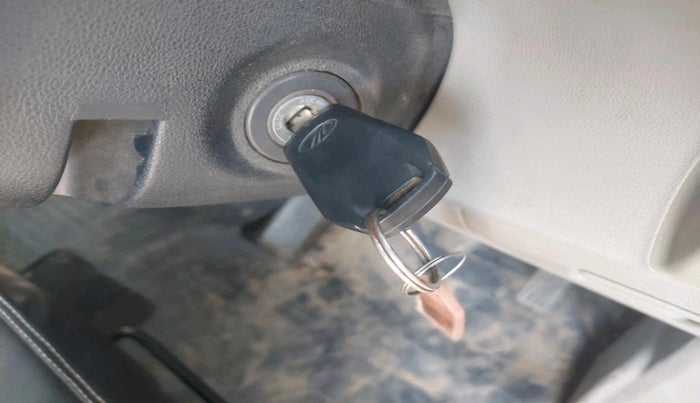 2016 Mahindra Kuv100 K2 6 STR, Petrol, Manual, 18,670 km, interior