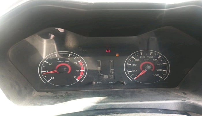 2016 Mahindra Kuv100 K2 6 STR, Petrol, Manual, 18,670 km, interior