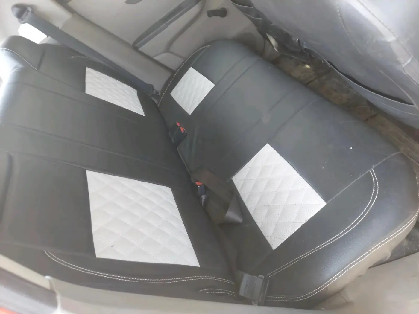 2016 Mahindra Kuv100 K2 6 STR, Petrol, Manual, 18,670 km, interior