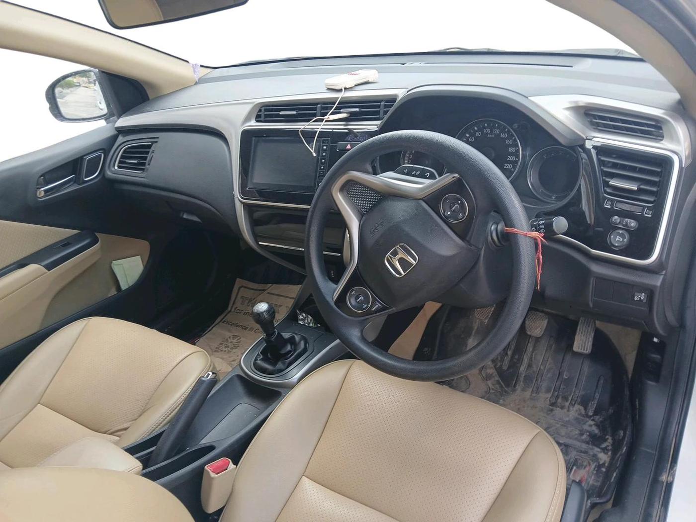 2021 Honda City 1.5L I-VTEC V MT 4TH GEN, Petrol, Manual, 54,233 km, interior