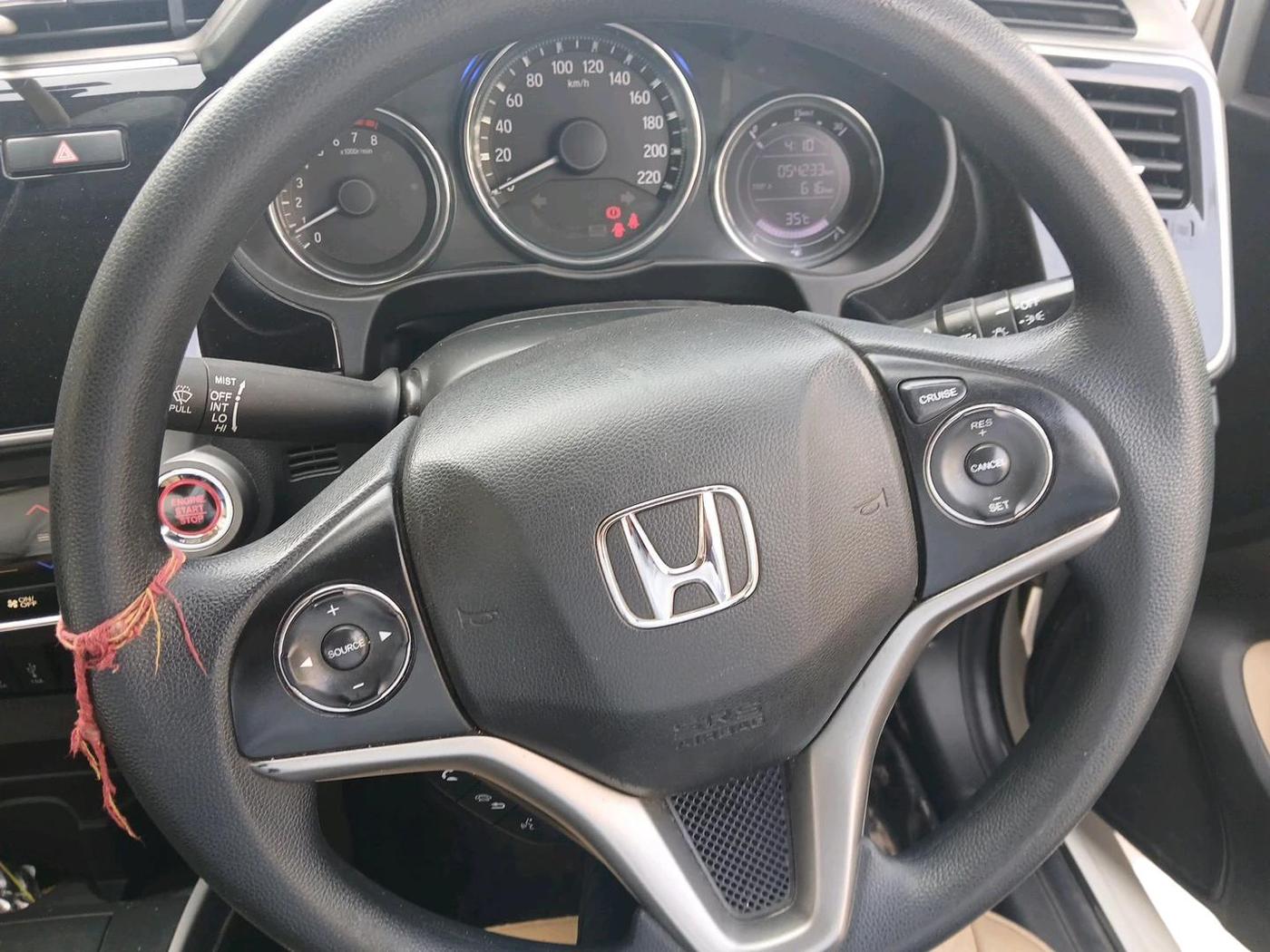 2021 Honda City 1.5L I-VTEC V MT 4TH GEN, Petrol, Manual, 54,233 km, interior