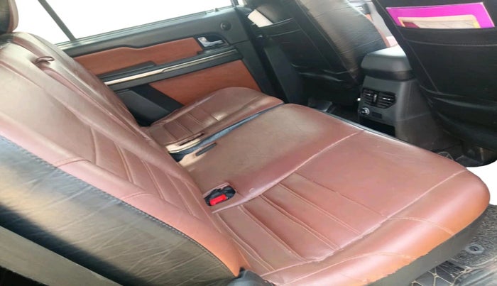 2017 Tata Hexa XM 4X2 7 STR, Diesel, Manual, 1,35,000 km, interior