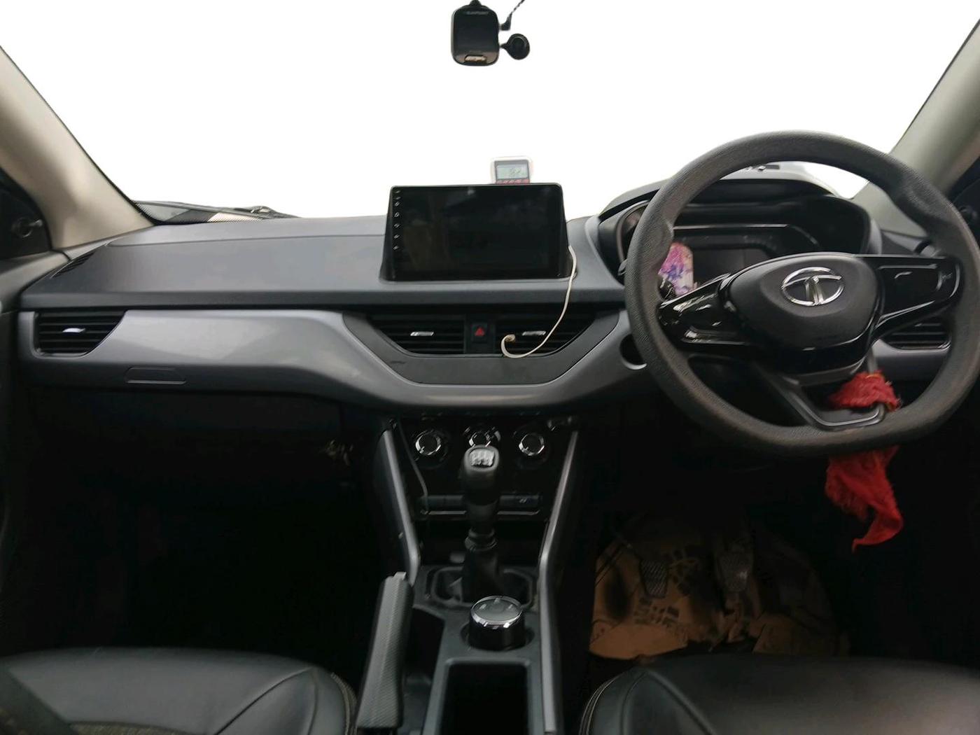 2022 Tata NEXON XE PETROL, Petrol, Manual, 19,098 km, interior