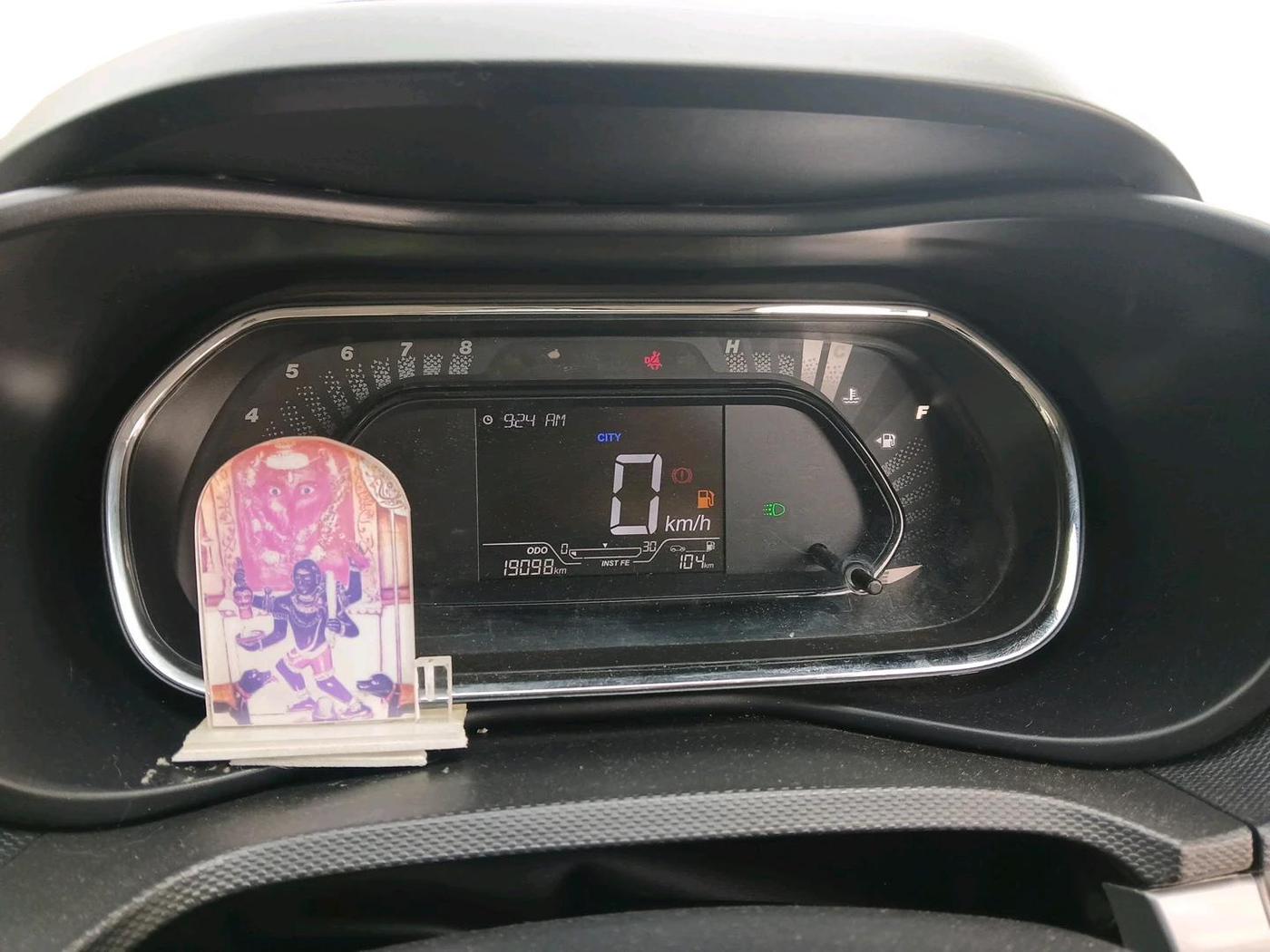2022 Tata NEXON XE PETROL, Petrol, Manual, 19,098 km, interior