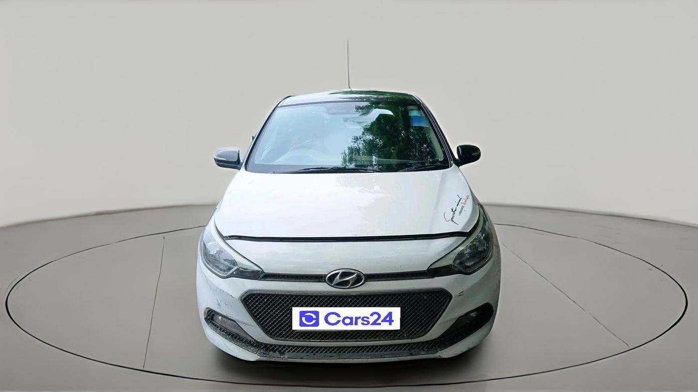 2016 Hyundai Elite i20 SPORTZ 1.2, CNG, Manual, 1,23,987 km, exterior