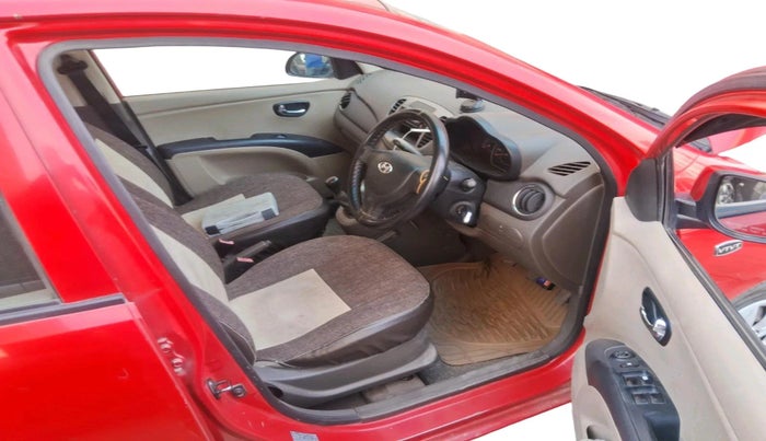 2011 Hyundai i10 MAGNA 1.2, Petrol, Manual, 1,16,994 km, interior