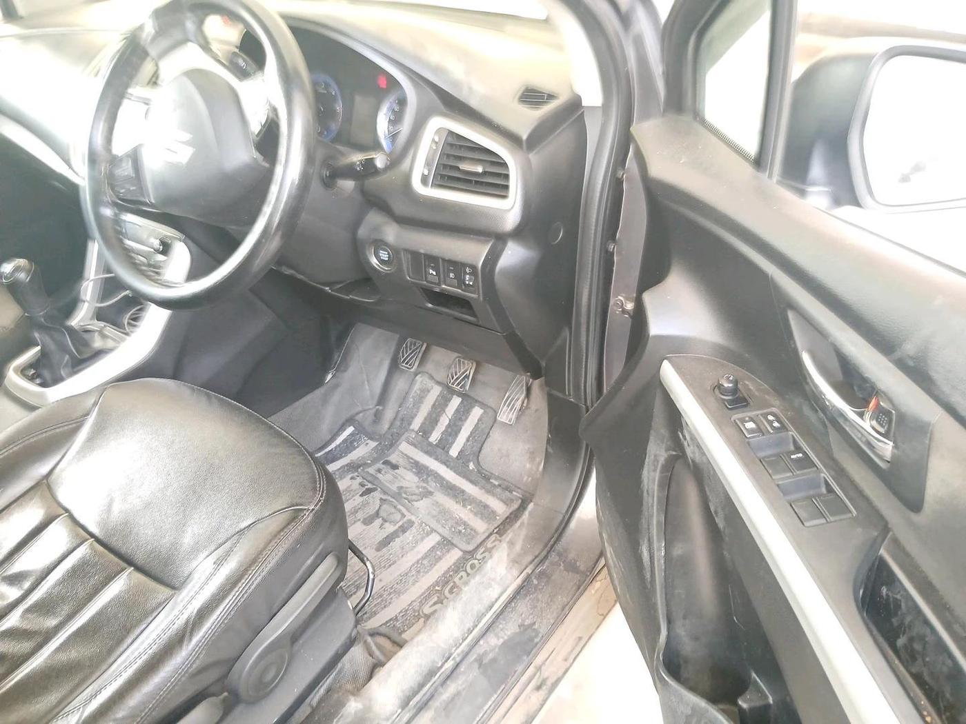 2017 Maruti S Cross ZETA 1.3, Diesel, Manual, 1,46,231 km, interior