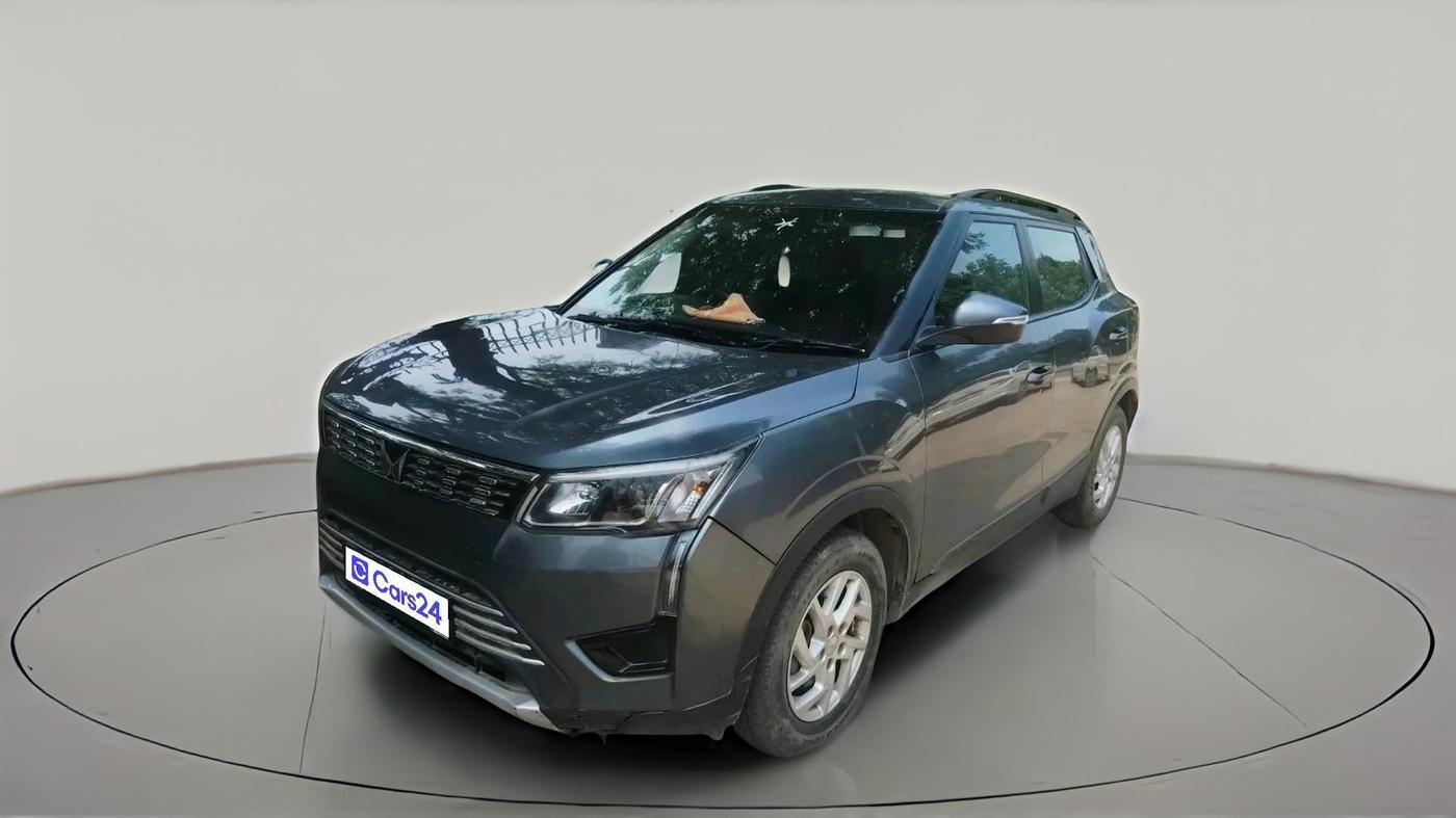 2022 Mahindra XUV300 W8 1.5 DIESEL, Diesel, Manual, 66,092 km, exterior