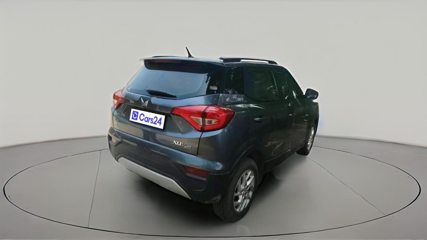 2022 Mahindra XUV300 W8 1.5 DIESEL, Diesel, Manual, 66,092 km, exterior