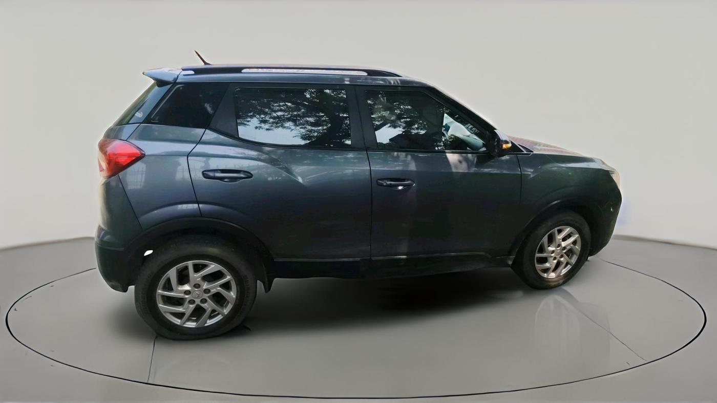 2022 Mahindra XUV300 W8 1.5 DIESEL, Diesel, Manual, 66,092 km, exterior