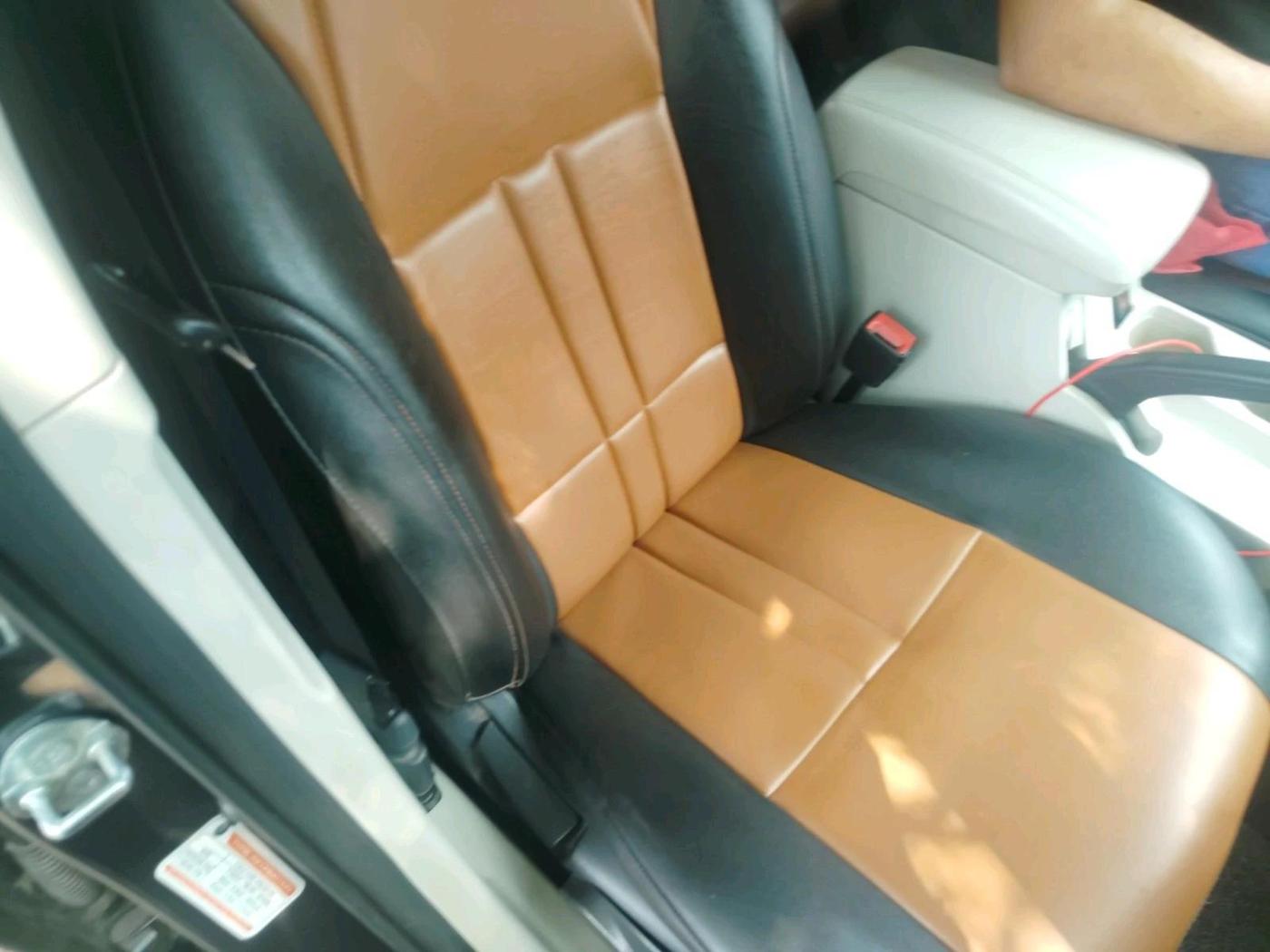 2022 Mahindra XUV300 W8 1.5 DIESEL, Diesel, Manual, 66,092 km, interior