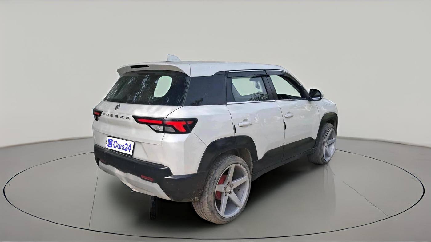 2023 Maruti BREZZA LXI S- CNG, CNG, Manual, 1,03,386 km, exterior