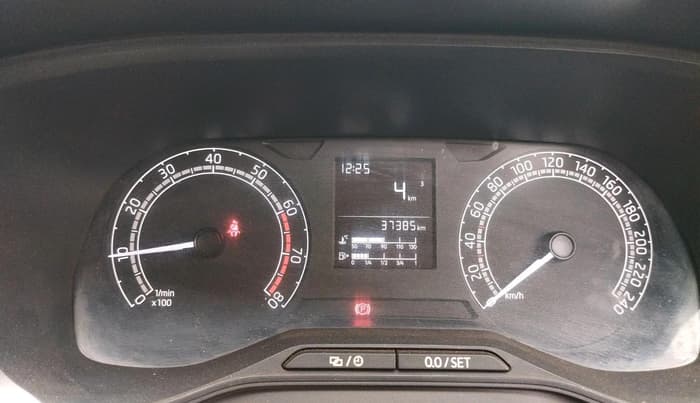 2021 Skoda KUSHAQ ACTIVE 1.0L TSI MT, Petrol, Manual, 37,385 km, interior