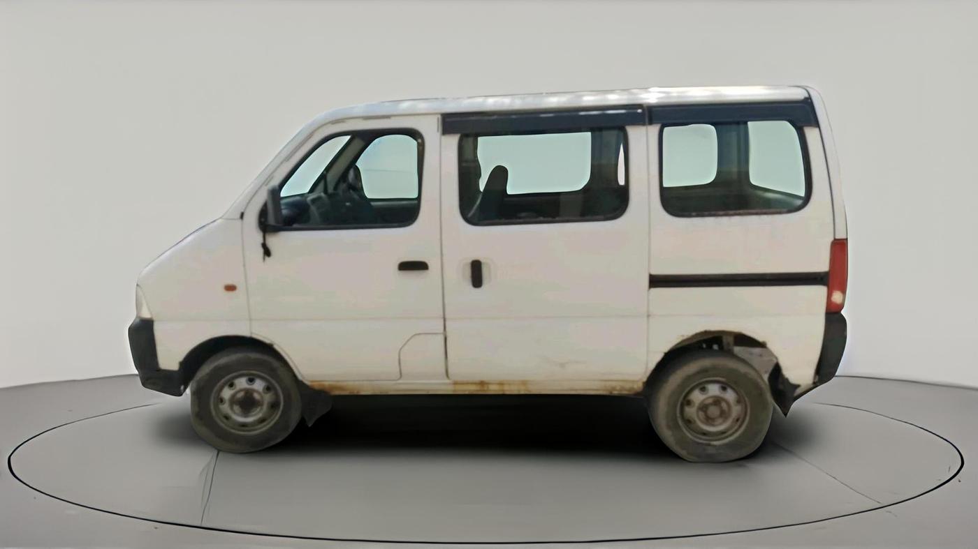 2022 Maruti Eeco 5 STR STD(O), Petrol, Manual, 1,80,190 km, exterior