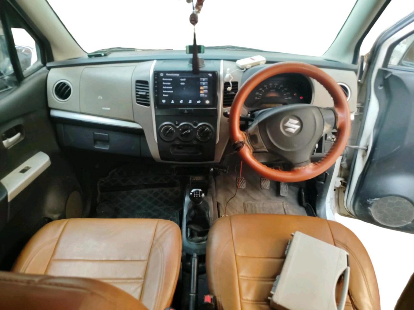 2013 Maruti Wagon R 1.0 LXI, CNG, Manual, 70,766 km, interior