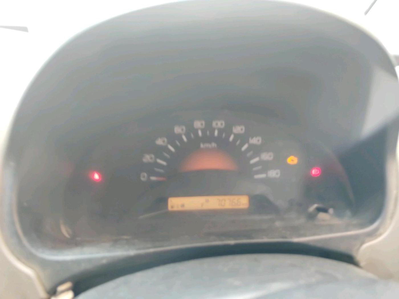 2013 Maruti Wagon R 1.0 LXI, CNG, Manual, 70,766 km, interior