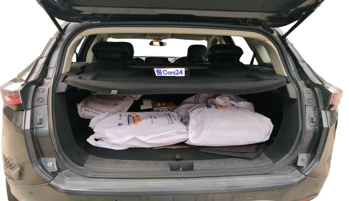 2019 Tata Harrier XT 2.0L KRYOTEC, Diesel, Manual, 96,844 km, exterior