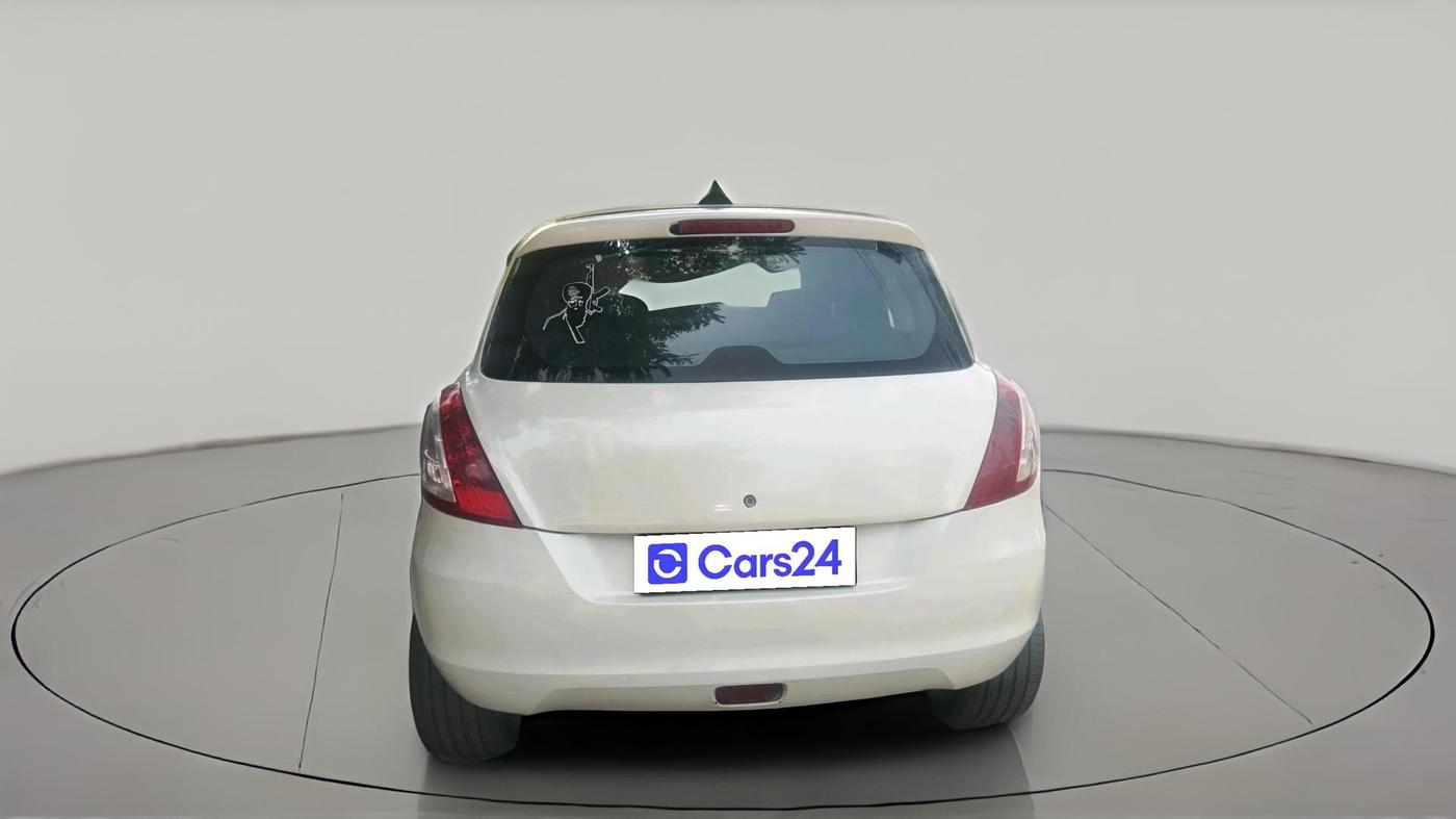 2015 Maruti Swift VXI, Petrol, Manual, 1,34,902 km, exterior