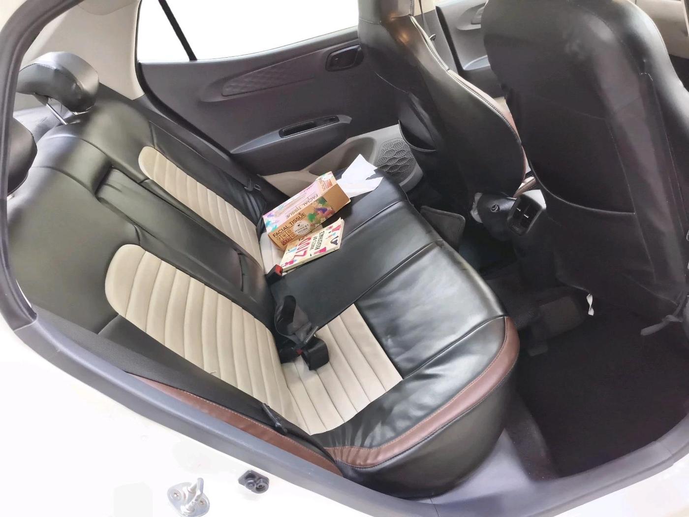 2020 Hyundai AURA S 1.2, Petrol, Manual, 1,03,151 km, interior