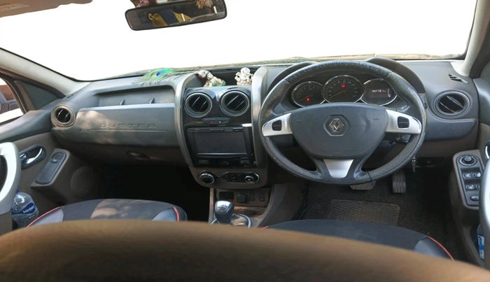 2016 Renault Duster 110 PS RXL 4X2 AMT, Diesel, Automatic, 1,50,731 km, interior