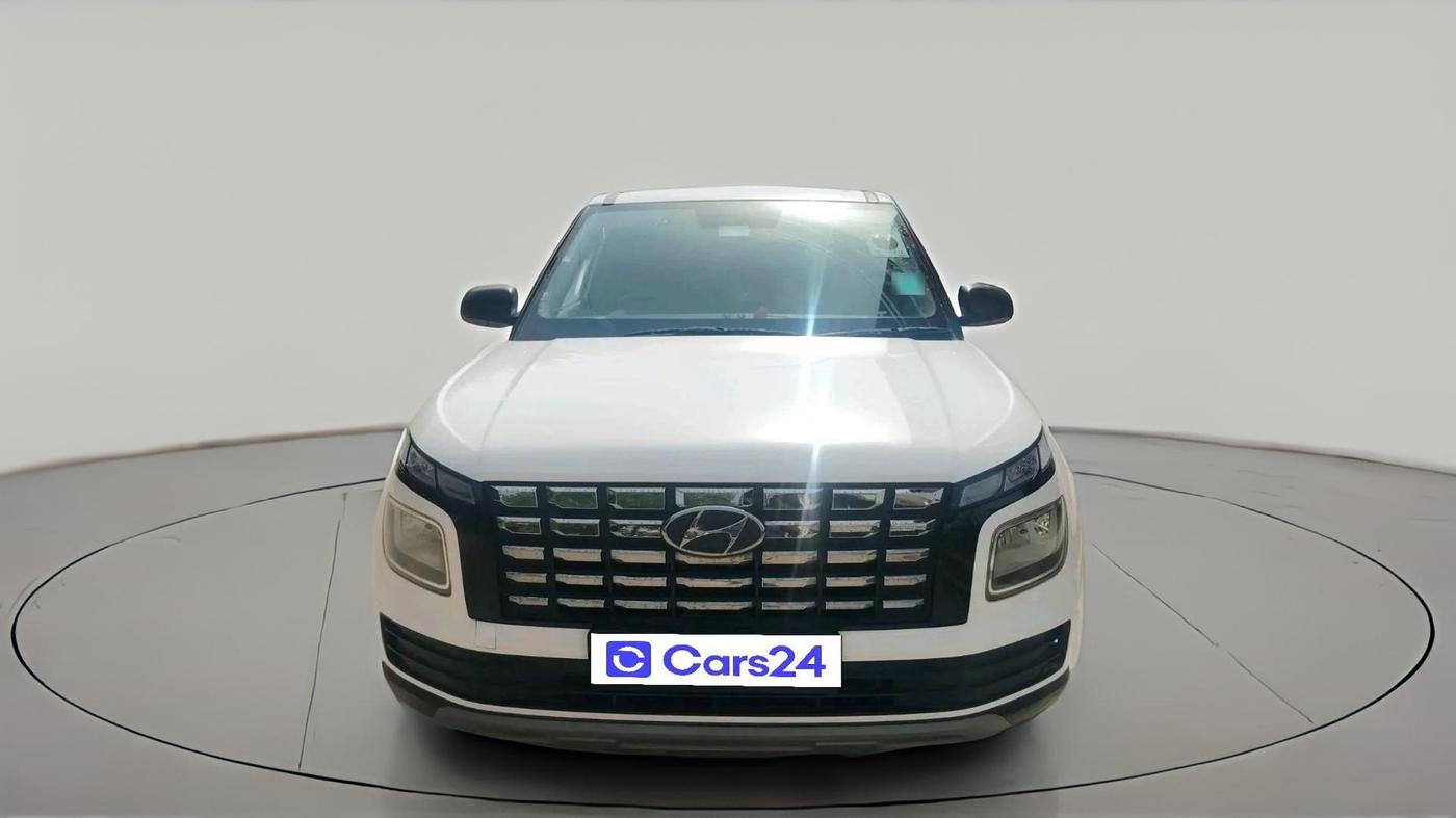 2024 Hyundai VENUE E 1.2, Petrol, Manual, 17,331 km, exterior