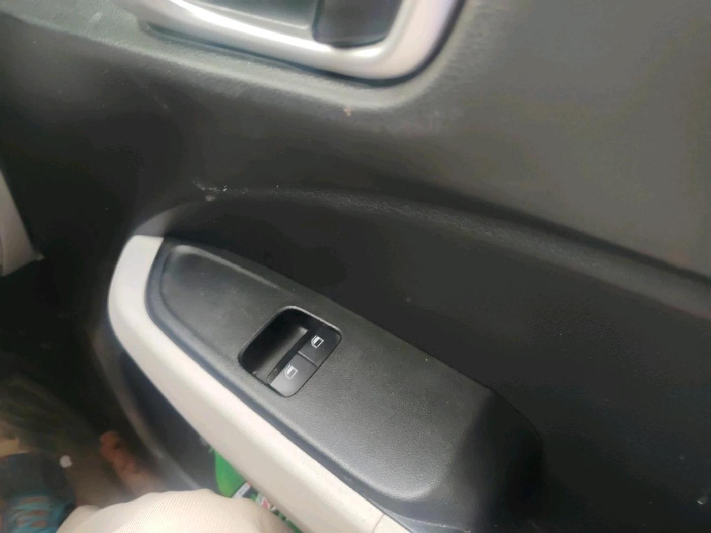 2024 Hyundai VENUE E 1.2, Petrol, Manual, 17,331 km, interior