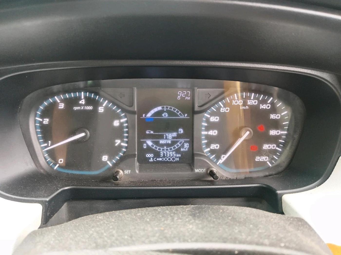 2023 Tata PUNCH PURE MT, Petrol, Manual, 37,395 km, interior
