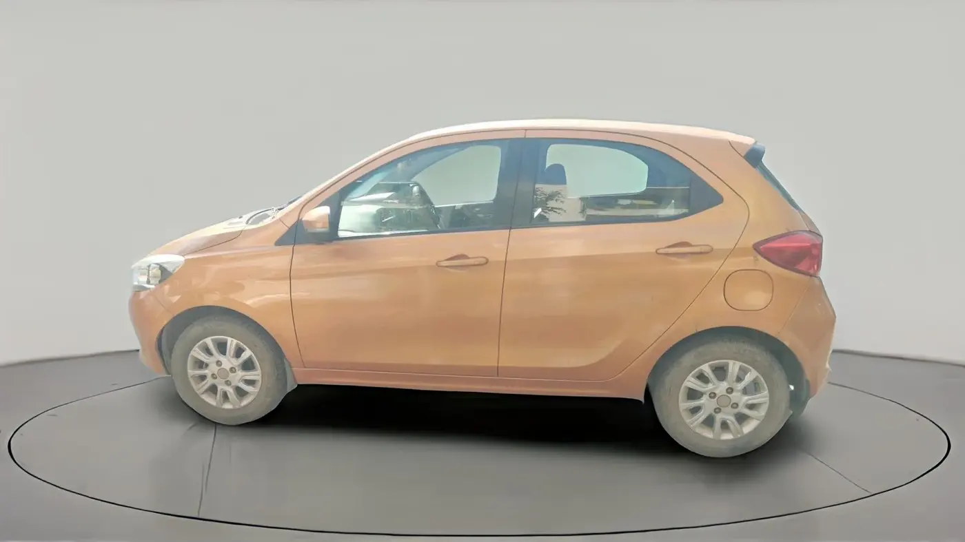 2017 Tata Tiago XZA PETROL, Petrol, Automatic, 55,473 km, exterior
