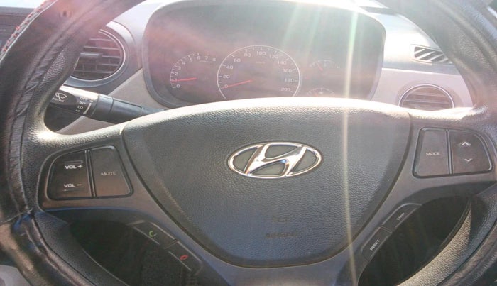 2016 Hyundai Grand i10 SPORTZ 1.2 KAPPA VTVT, Petrol, Manual, 40,364 km, interior