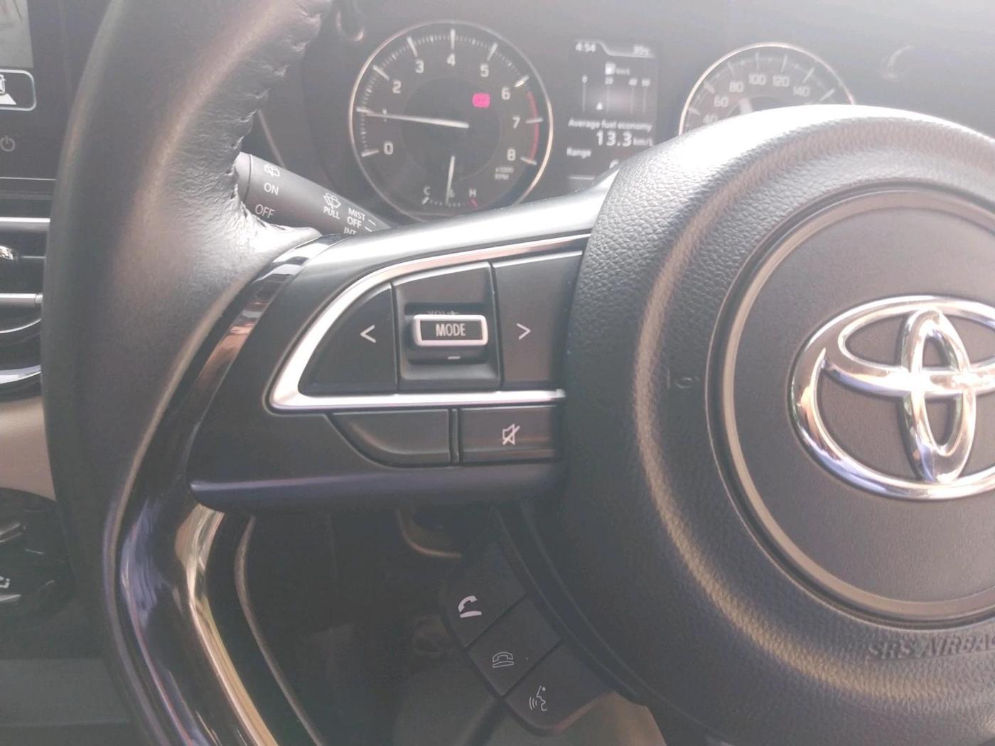 2025 Toyota Glanza V, Petrol, Manual, 9,480 km, interior