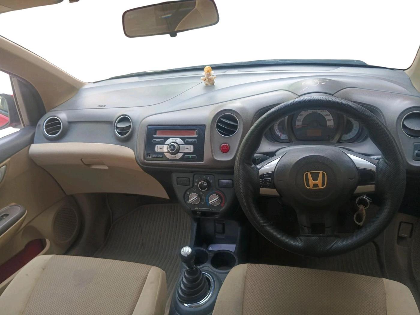 2012 Honda Brio V MT, Petrol, Manual, 92,596 km, interior