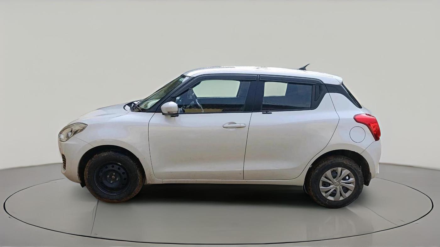 2022 Maruti Swift VXI, Petrol, Manual, 27,339 km, exterior