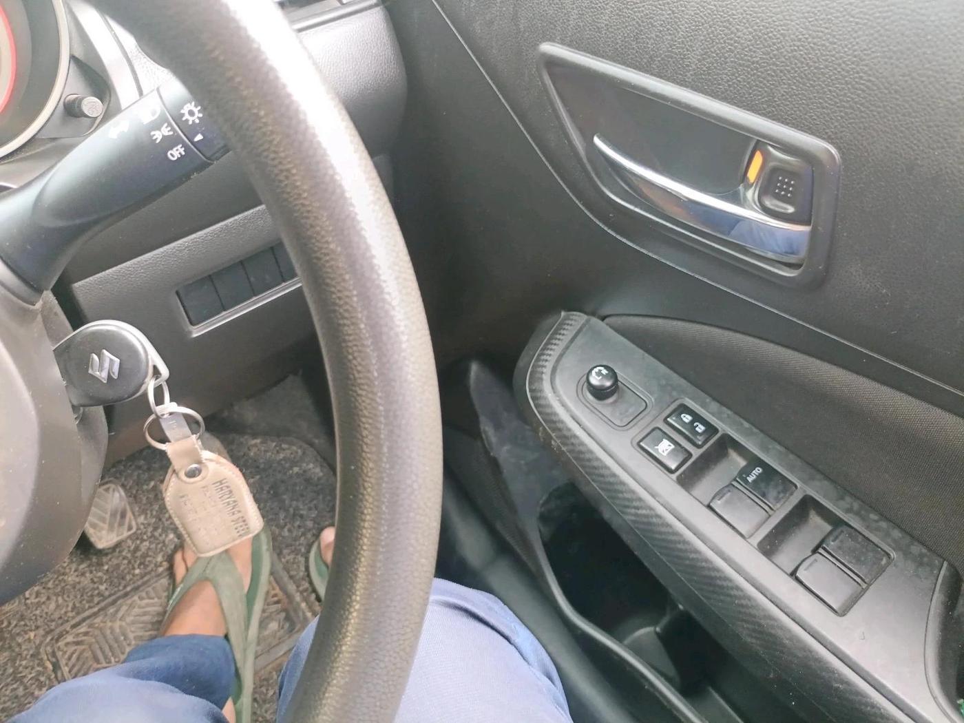 2022 Maruti Swift VXI, Petrol, Manual, 27,339 km, interior