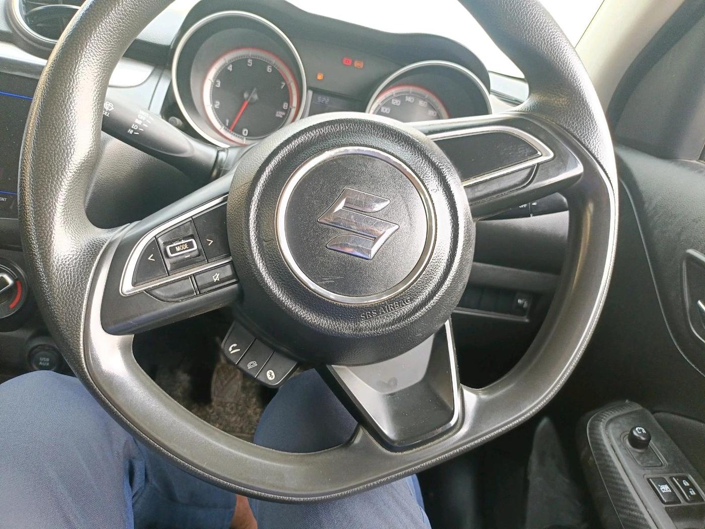 2022 Maruti Swift VXI, Petrol, Manual, 27,339 km, interior