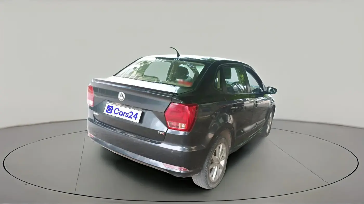 2017 Volkswagen Ameo HIGHLINE1.5L, Diesel, Manual, 1,10,000 km, exterior