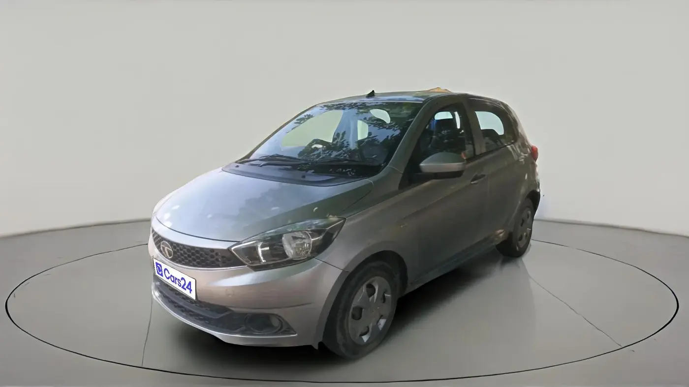 2018 Tata Tiago XT DIESEL, Diesel, Manual, 1,27,023 km, exterior
