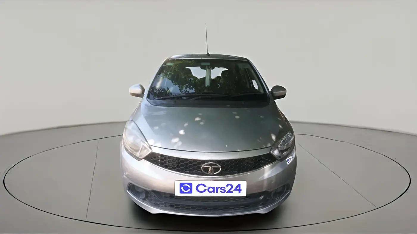 2018 Tata Tiago XT DIESEL, Diesel, Manual, 1,27,023 km, exterior