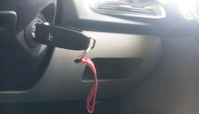 2018 Tata Tiago XT DIESEL, Diesel, Manual, 1,27,023 km, interior