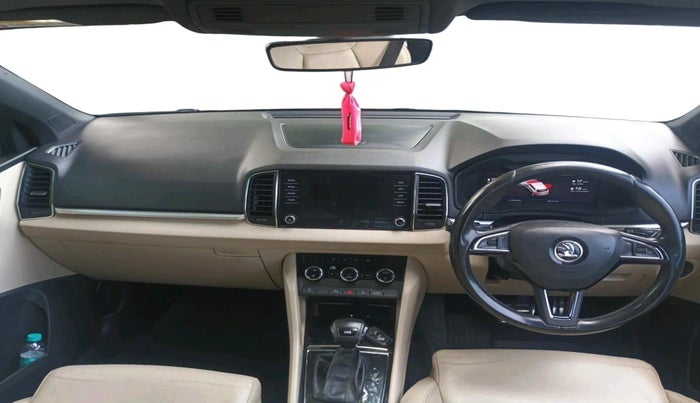 2020 Skoda Karoq STYLE 1.5 TSI AT, Petrol, Automatic, 6,91,122 km, interior