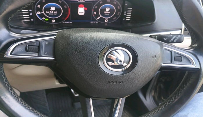 2020 Skoda Karoq STYLE 1.5 TSI AT, Petrol, Automatic, 6,91,122 km, interior