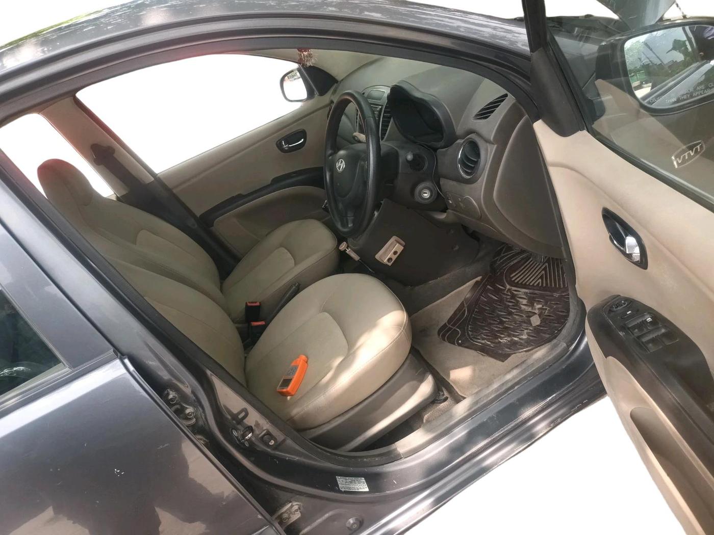 2012 Hyundai i10 MAGNA 1.2, CNG, Manual, 1,04,542 km, interior