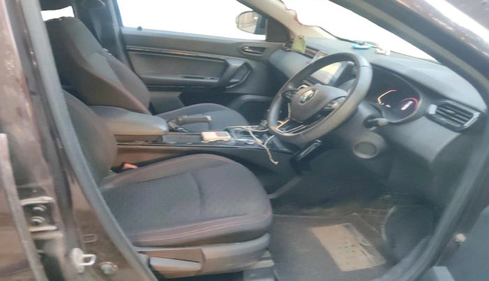 2022 Renault Kiger RXZ AMT, Petrol, Automatic, 39,825 km, interior