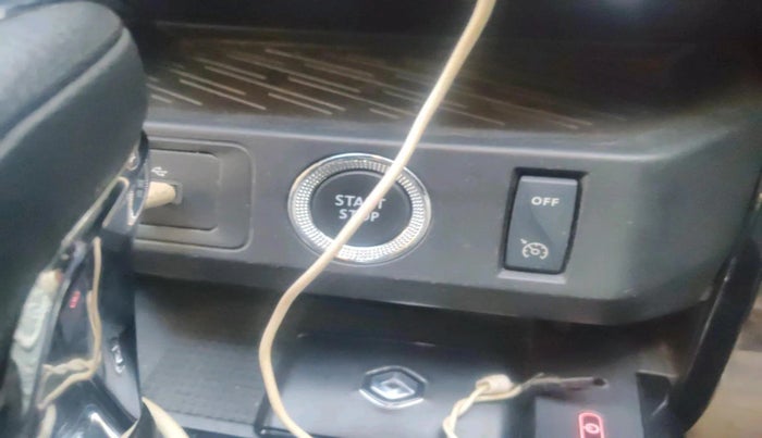 2022 Renault Kiger RXZ AMT, Petrol, Automatic, 39,825 km, interior