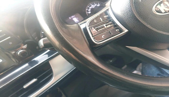 2020 KIA SELTOS HTK PLUS AT 1.5 DIESEL, Diesel, Automatic, 1,06,441 km, interior